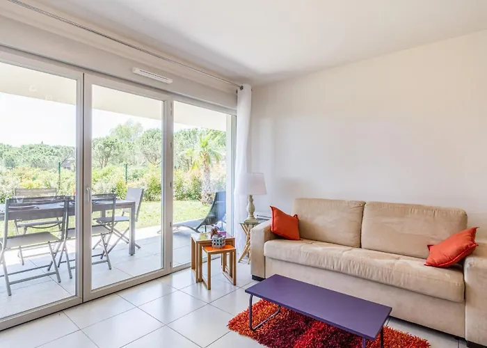 Golfe Horizon-2 By Interhome Fréjus