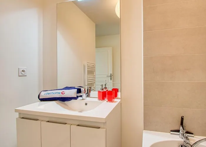 Apartment Golfe Horizon-2 By Interhome