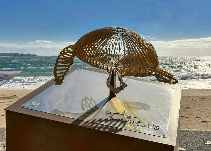 Golfe Horizon-2 By Interhome Apartment Fréjus